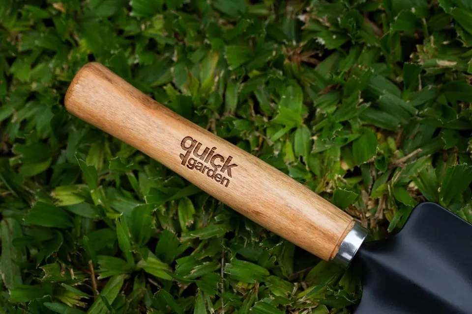 Gartenschaufel mit Quick-Garden-Gravur